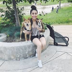 Meet your Posher, Viet phi